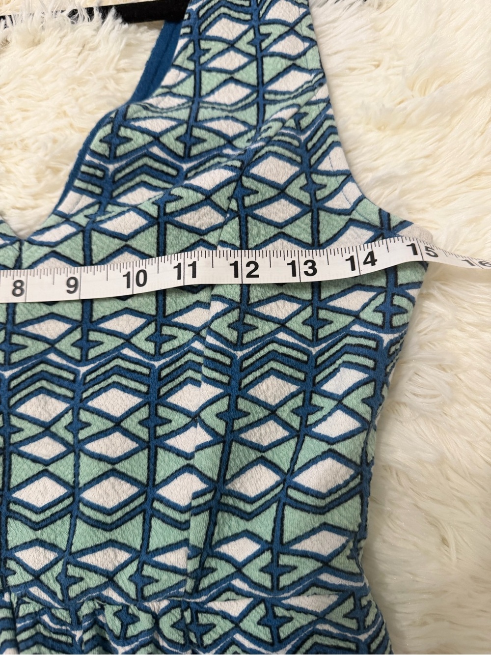 Maeve Geometric Cutout Fit & Flare Dress Size 10 coastal, flare fit , summertime - Picture 8 of 9